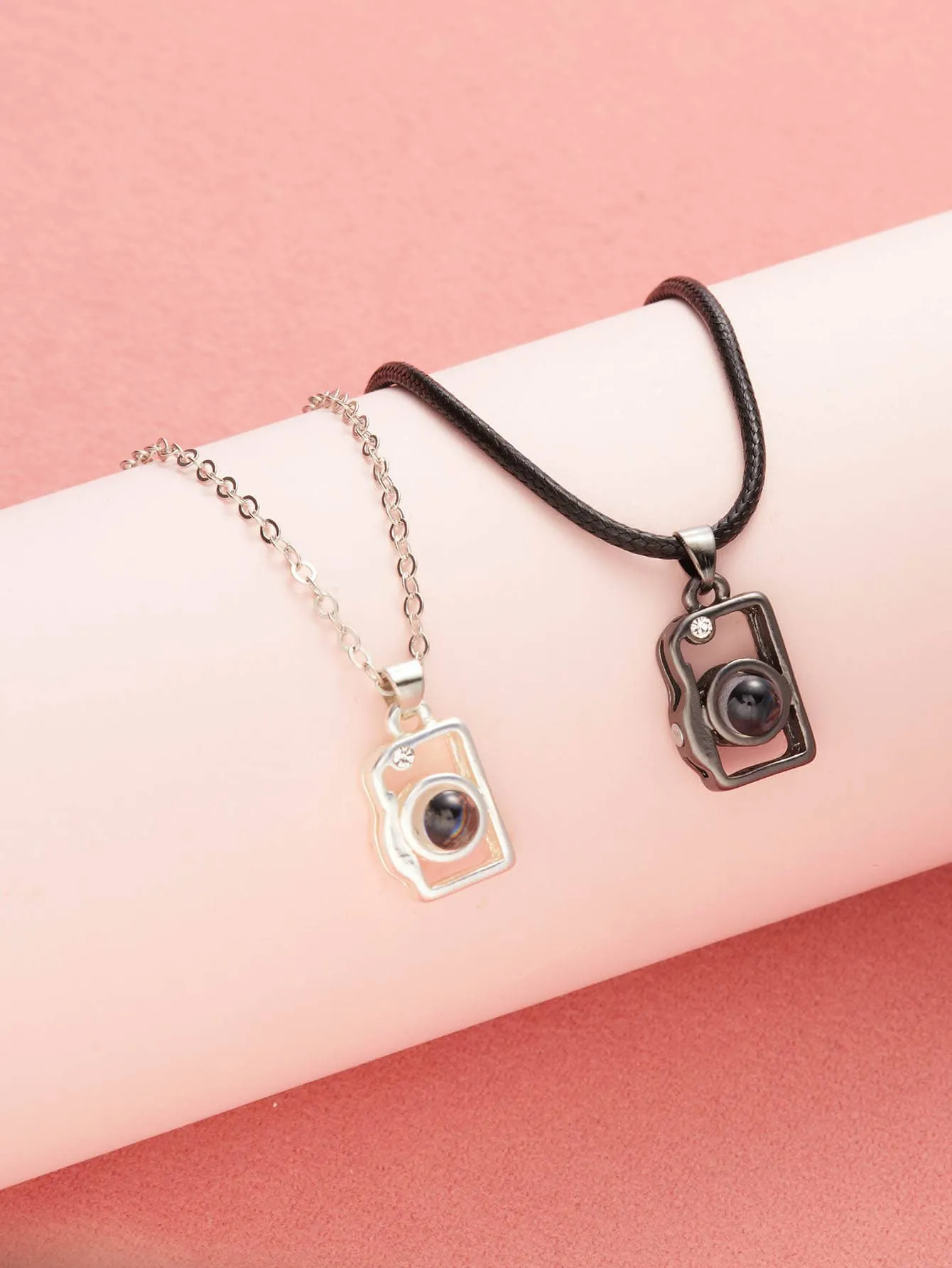 2pcs Magnetic Camera Charm Necklace for Women Jewelry for Women Gift for Her
