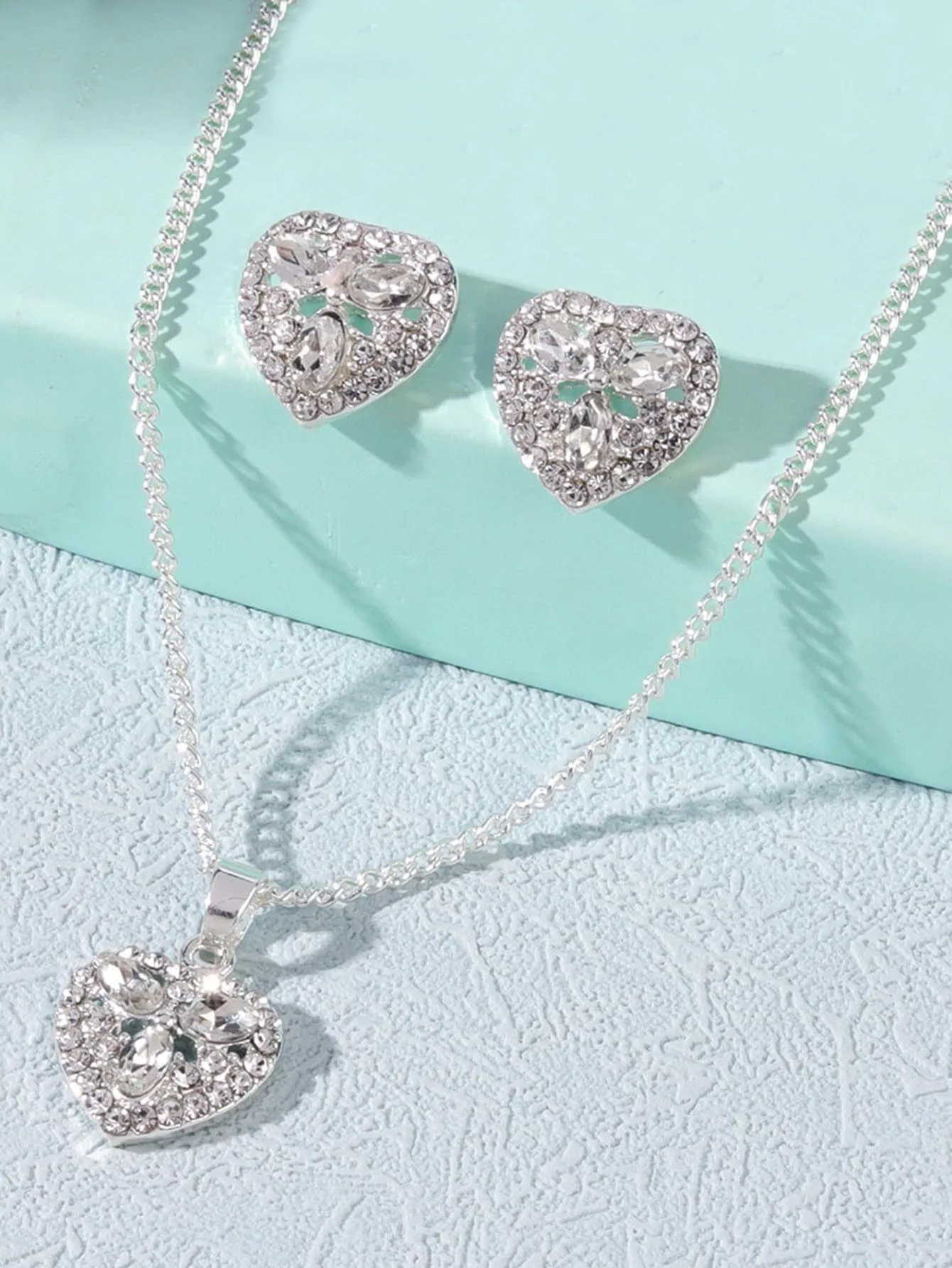 3pcs Rhinestone Heart Decor Jewelry Set Earrings and Necklace Jewelry Set