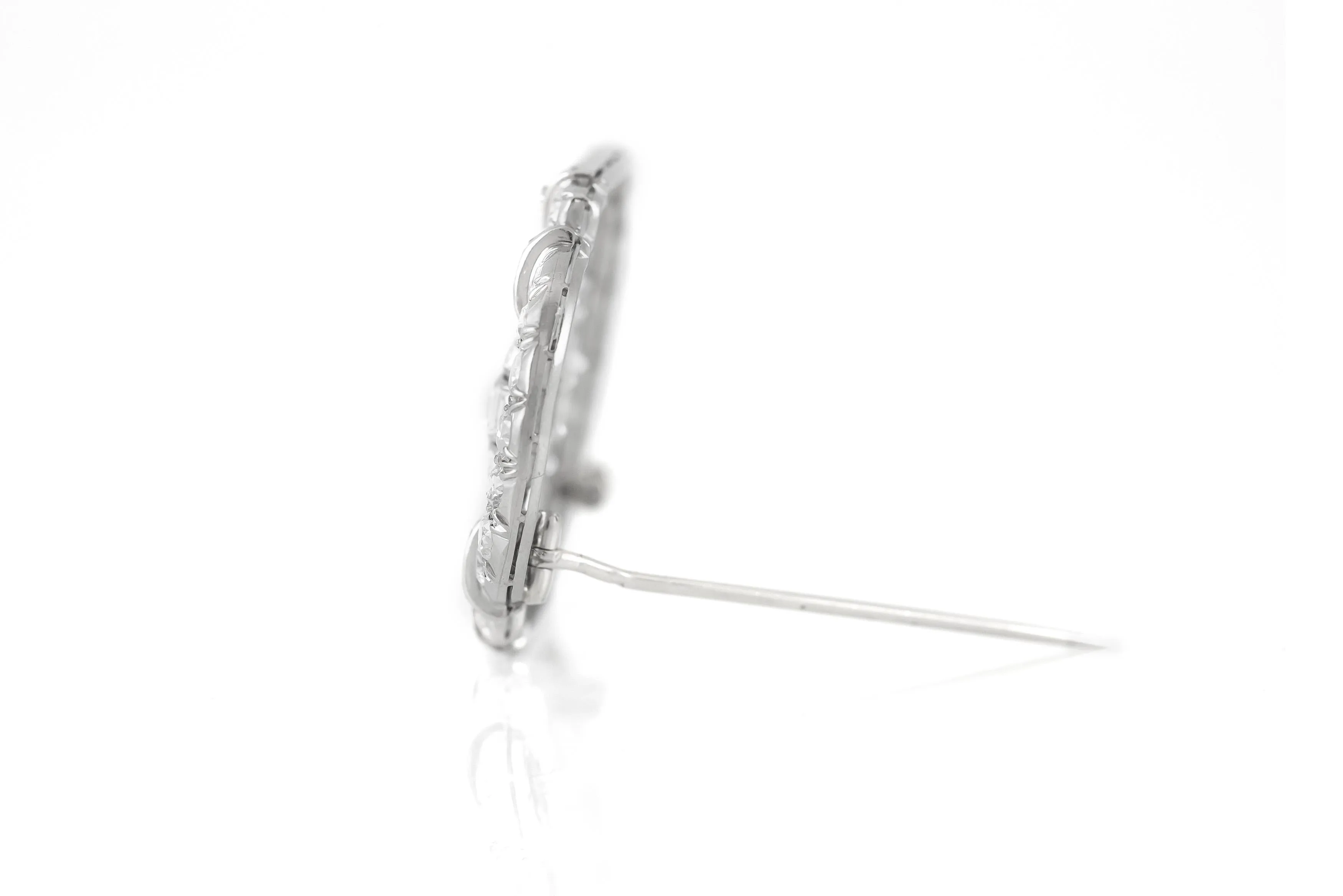 Antique Art Deco 1930s 12.80 Carat Diamond Openwork Brooch