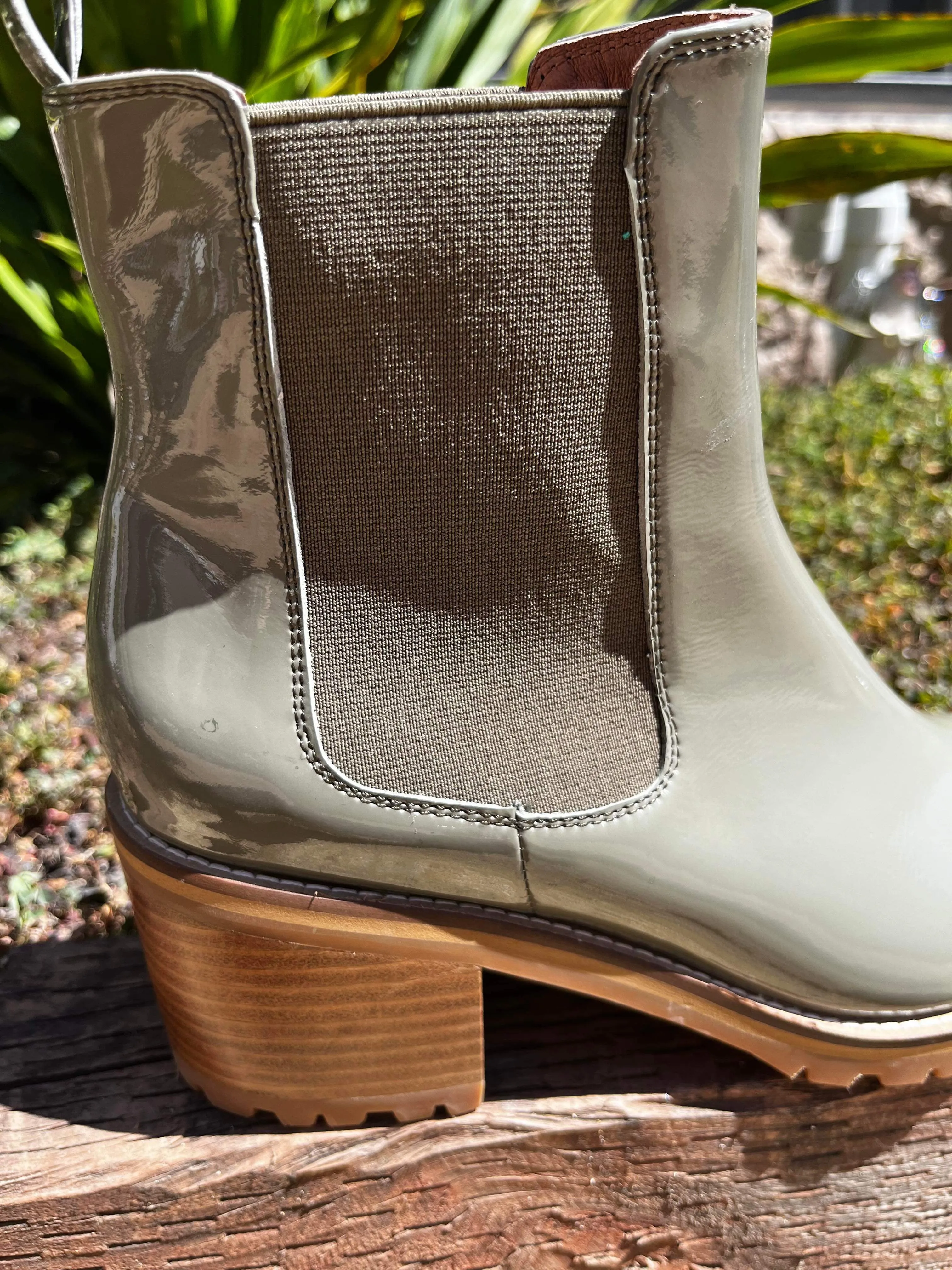 Biscoti Patent Leather Boots - Olive