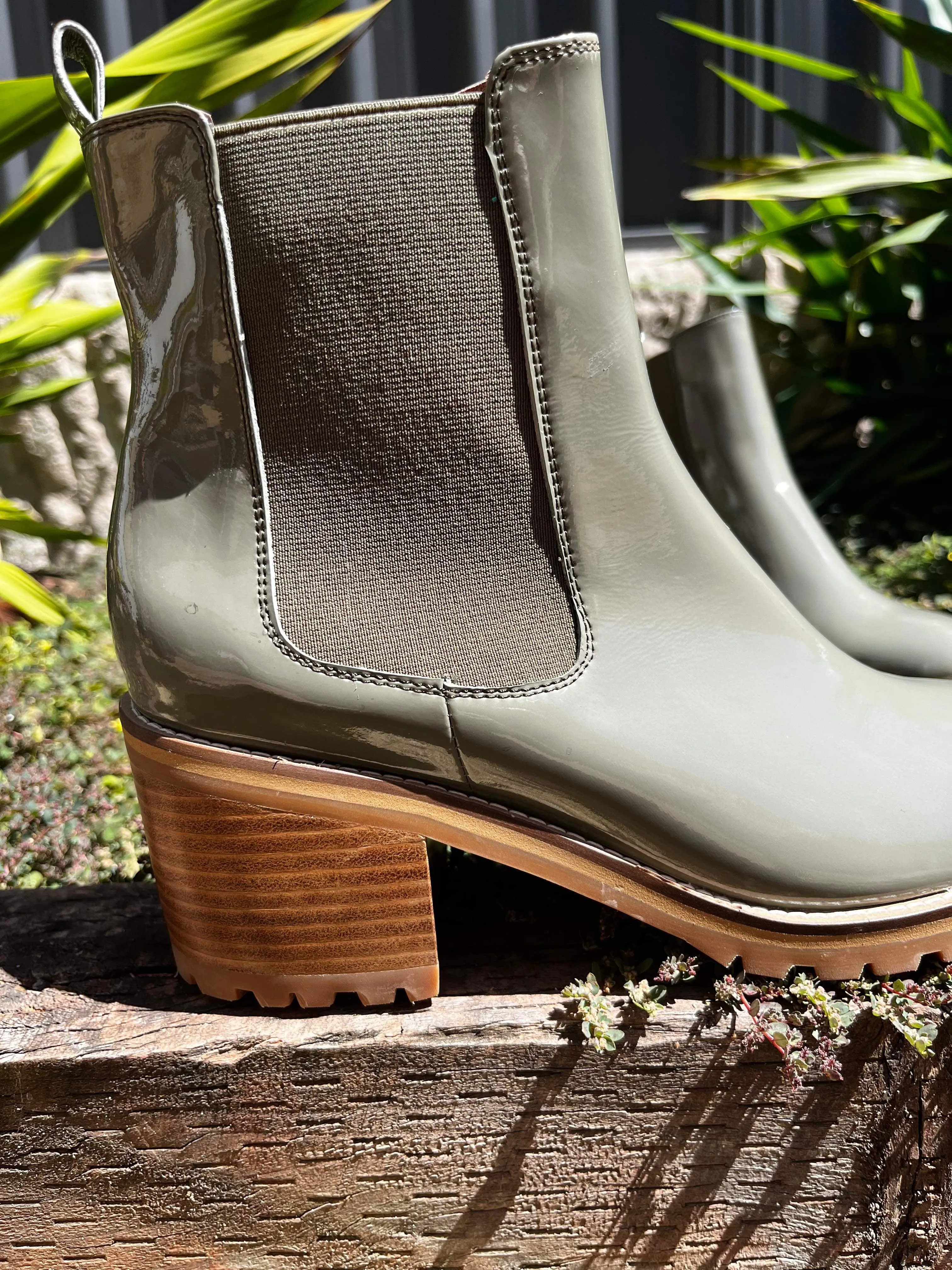 Biscoti Patent Leather Boots - Olive