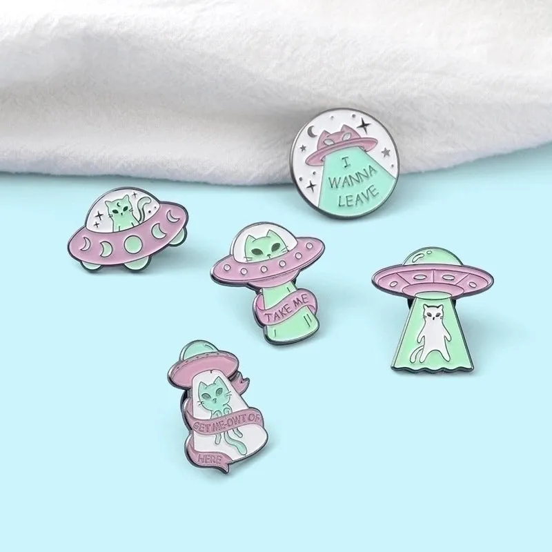 Cartoon Style Pin Geometric Alloy Plating No Inlaid Unisex Brooches