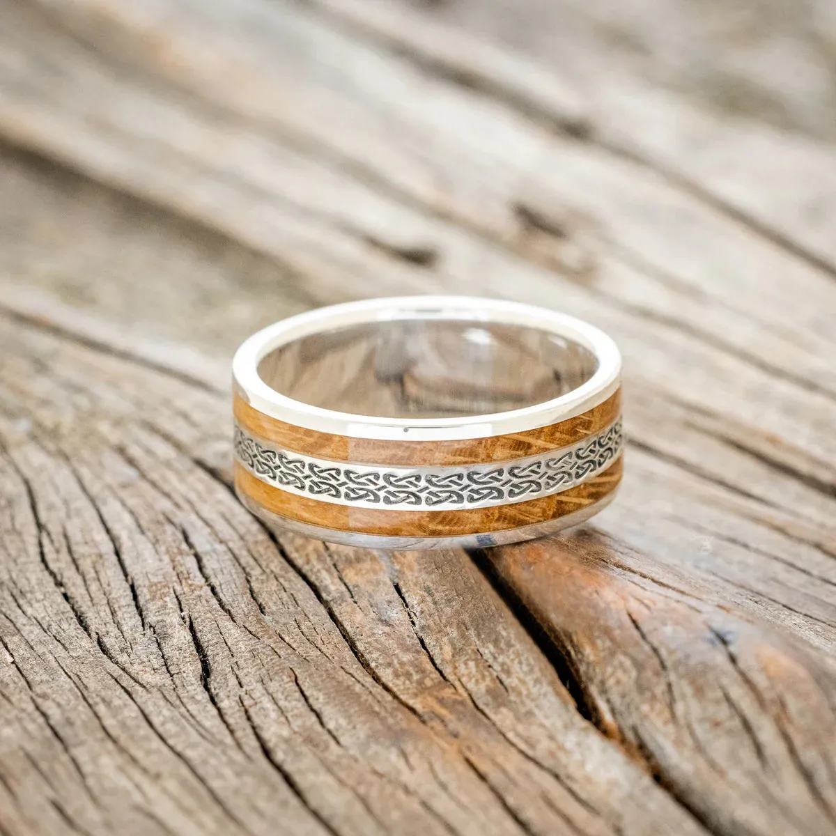 "RYDER" - CELTIC LOVE KNOT ENGRAVED & WHISKEY BARREL OAK WEDDING RING - SILVER - SIZE 9 3/4