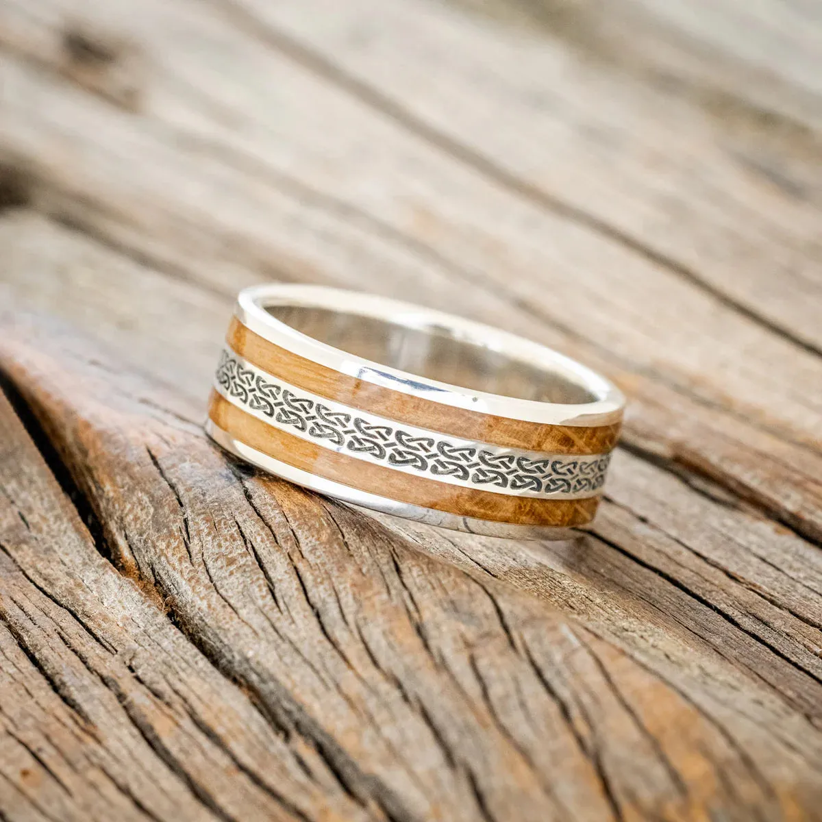 "RYDER" - CELTIC LOVE KNOT ENGRAVED & WHISKEY BARREL OAK WEDDING RING - SILVER - SIZE 9 3/4