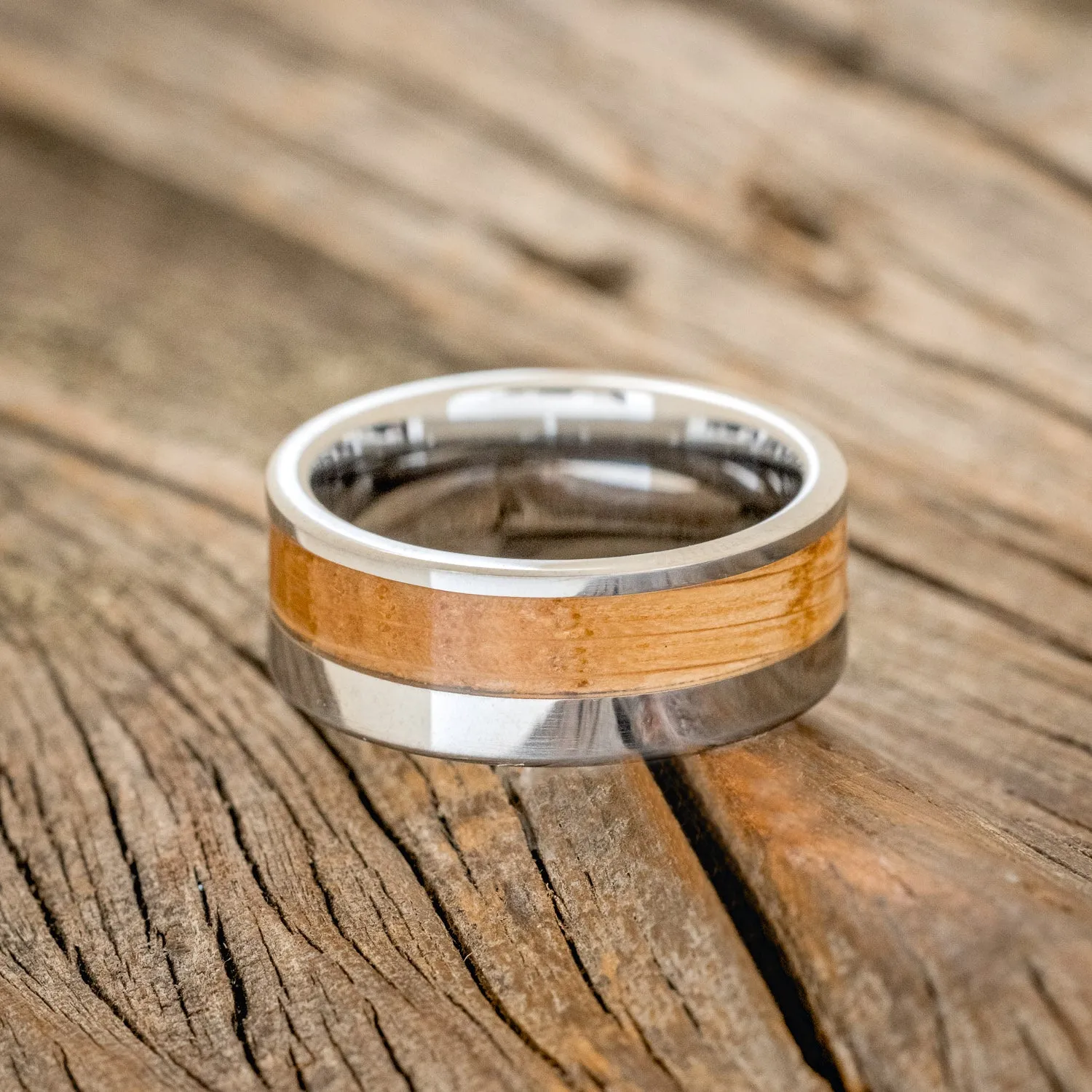 "TANNER" - WHISKEY BARREL OAK WEDDING BAND - TUNGSTEN - SIZE 8 1/4