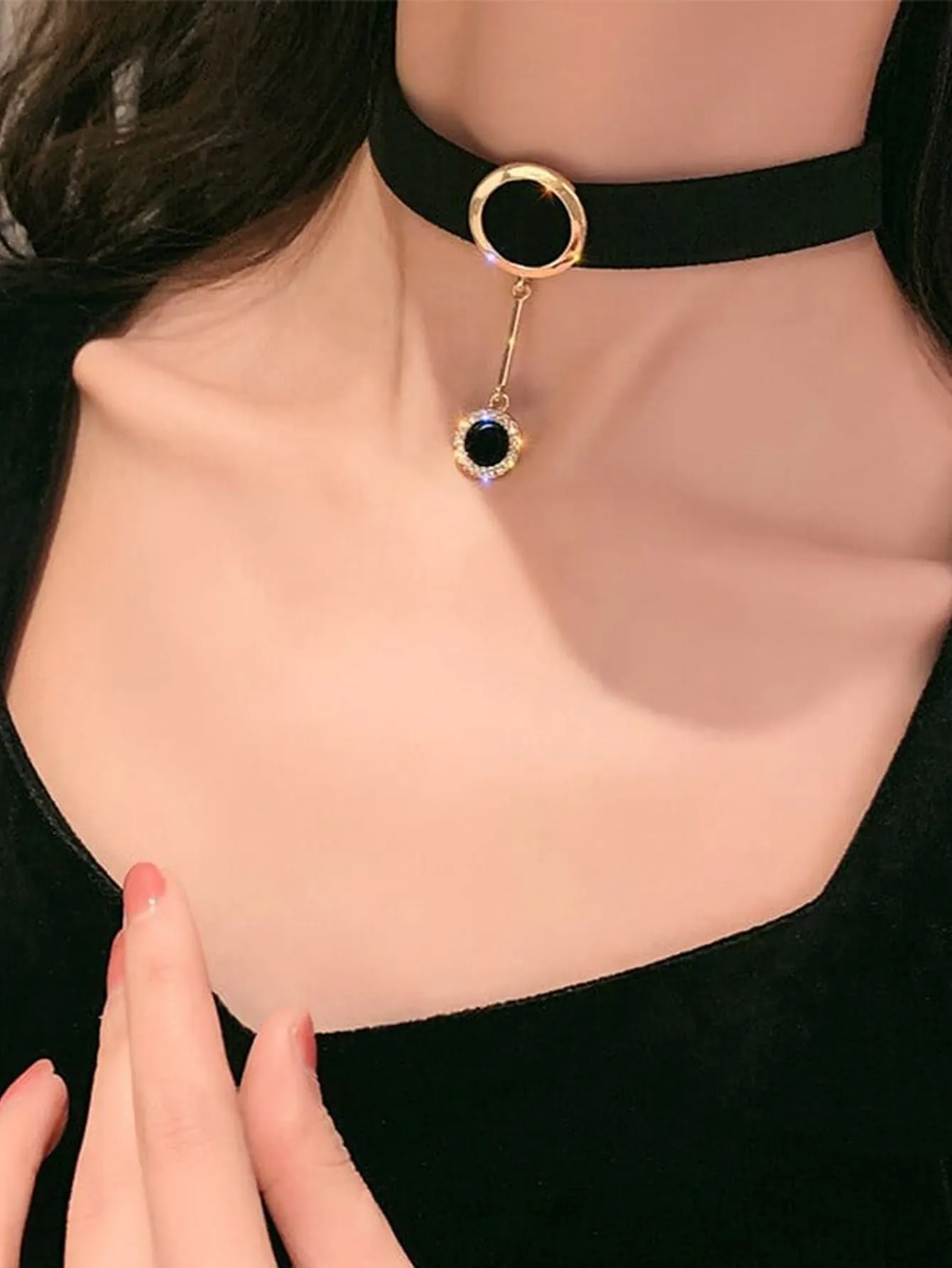 Rhinestone Decor Round Charm Choker Necklace for Women Jewelry for Women Gift