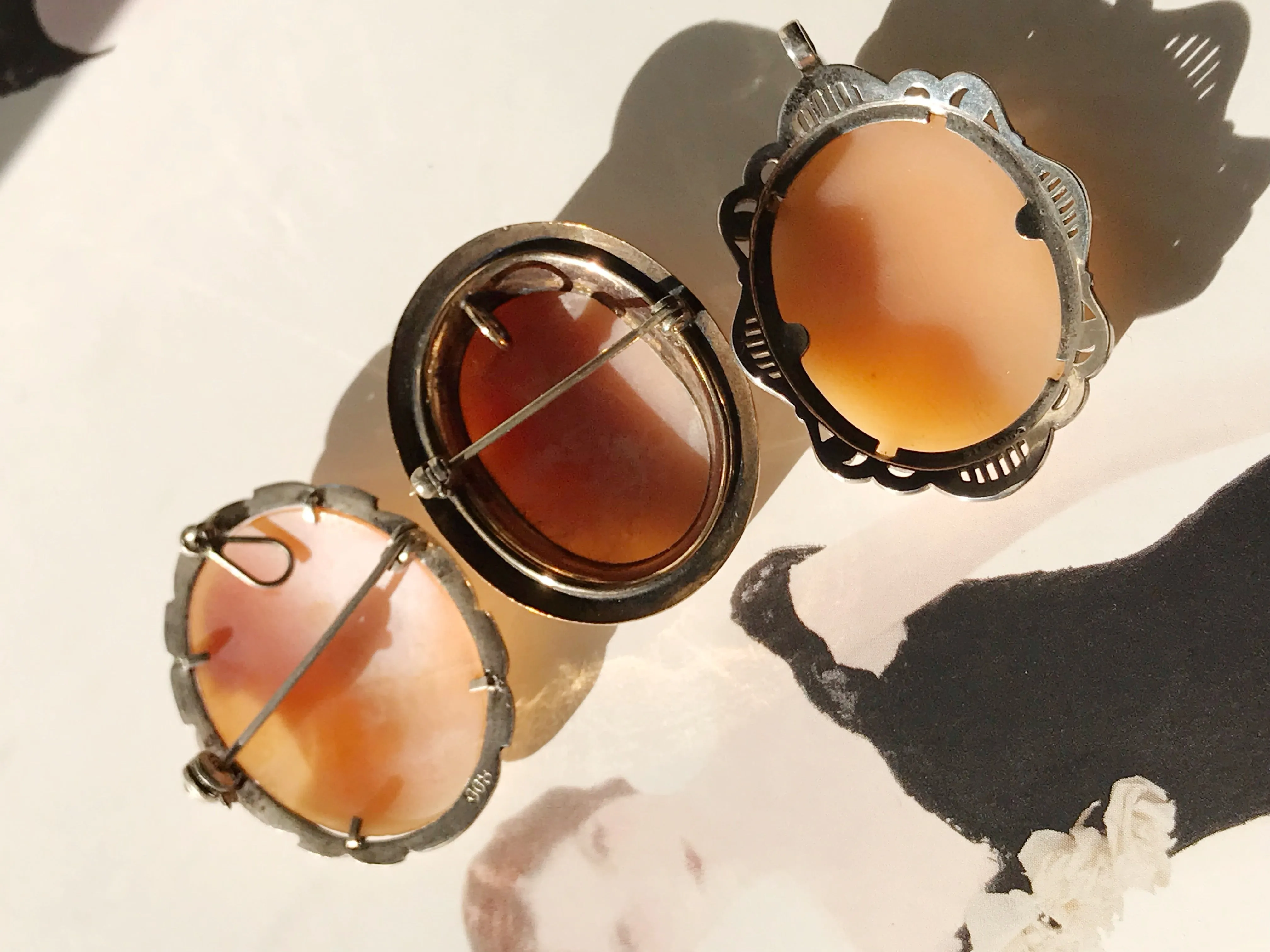 Vintage Cameo Brooch Pendants