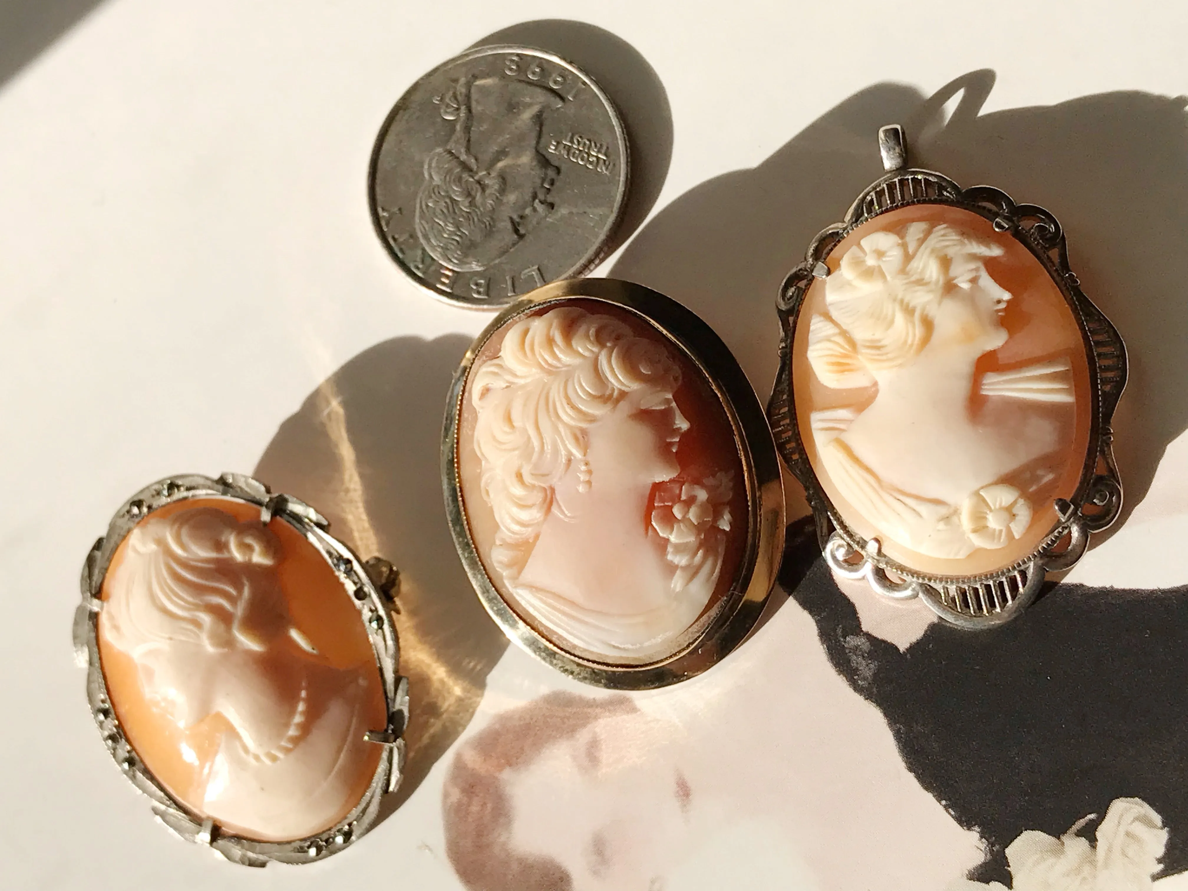 Vintage Cameo Brooch Pendants